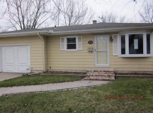 810 Henry Ct, Hobart, IN