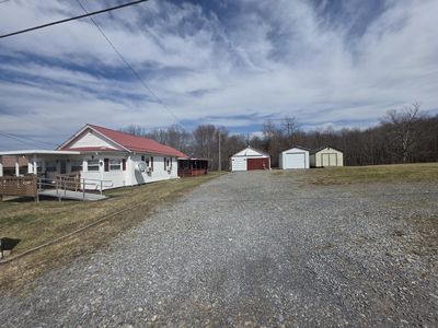 5116 Meadow Bridge Rd, Rainelle, WV, 25962