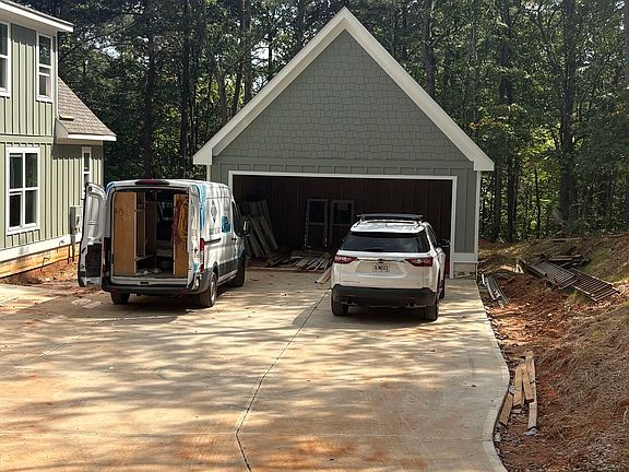 2nd image of 5123 Yellow Creek Rd