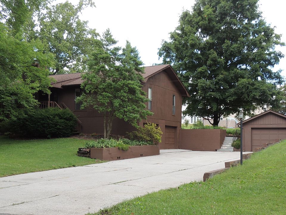 1st image of 4404 Doris Cir