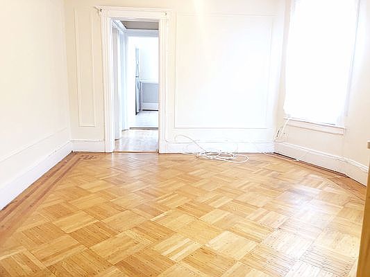 4th image of 28-22 38th St #2