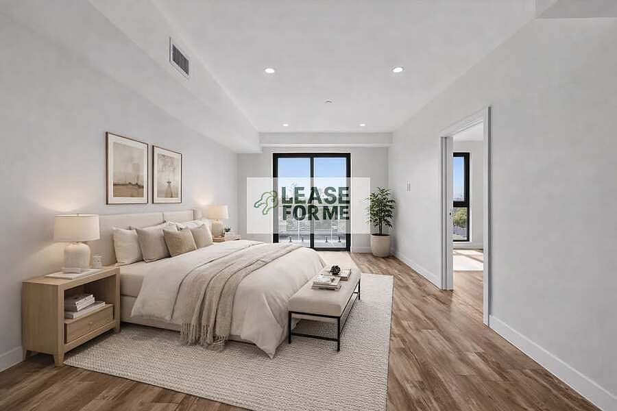 1st image of 1538 S Wilton Pl #301