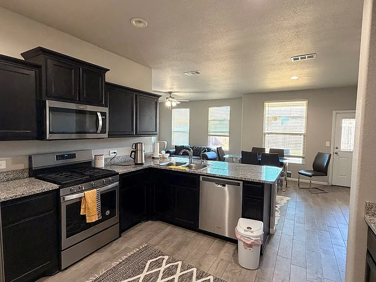 7507 Orion Rd — Photo 4