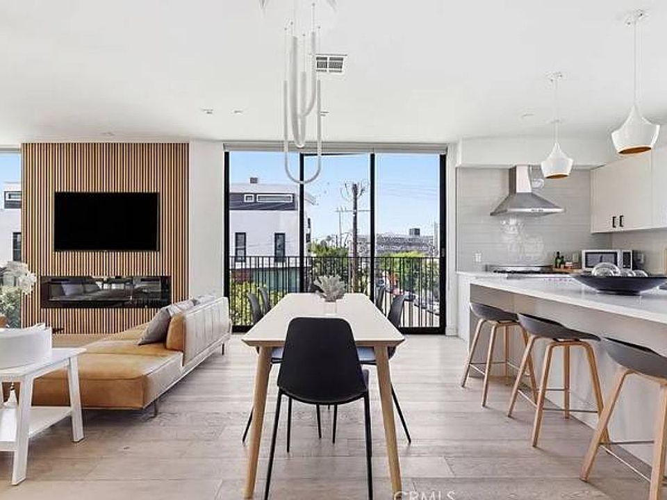 2432 Penmar Ave APT 201, Venice, CA 90291 | Zillow