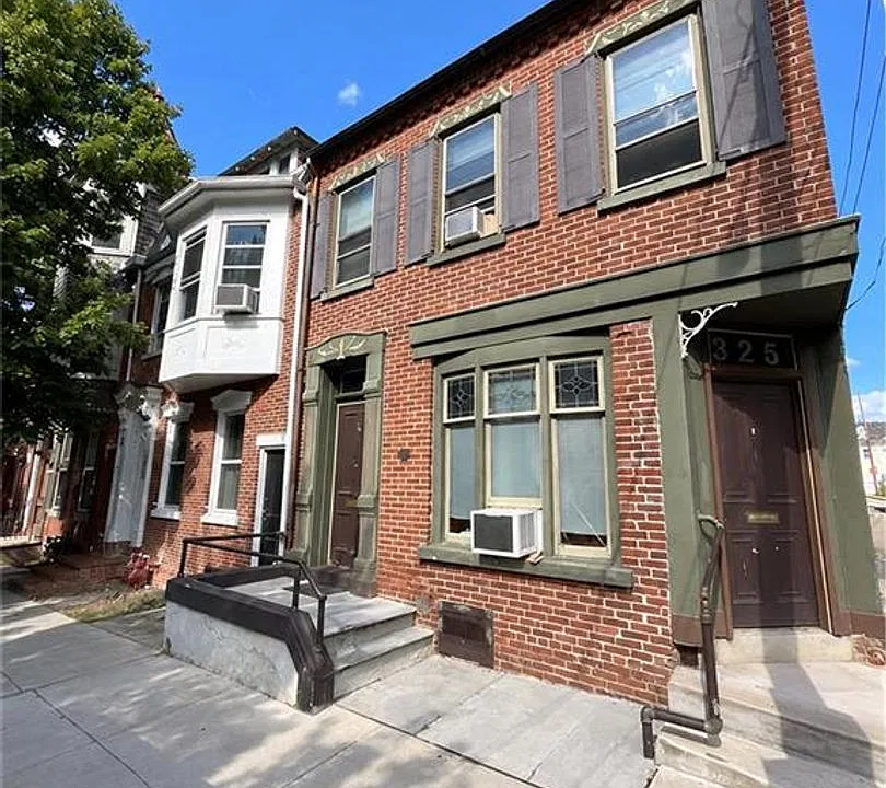 325 N 8th St