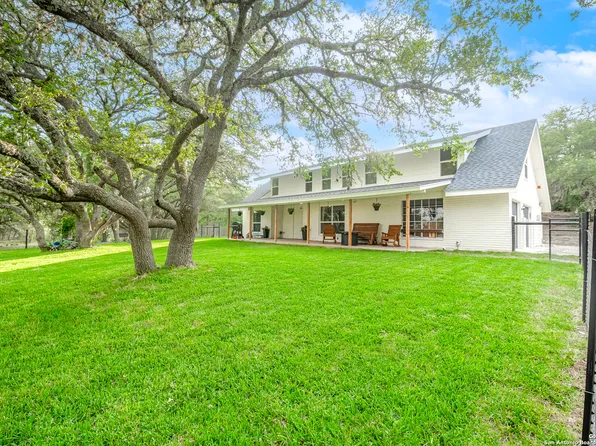 2665 Contour Dr, Spring Branch, TX 78070