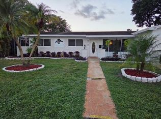 2070 NW 82nd Ave, Pembroke Pines, FL 33024