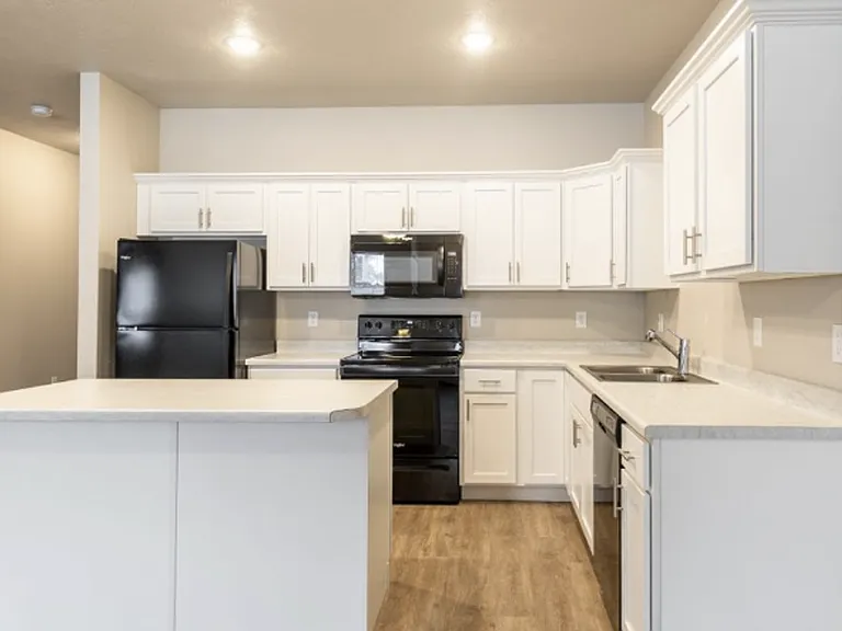500 N Shepherd Ave — Photo 9