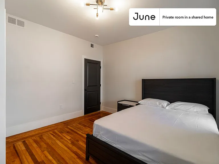 8 Walnut Park #D — Photo 2