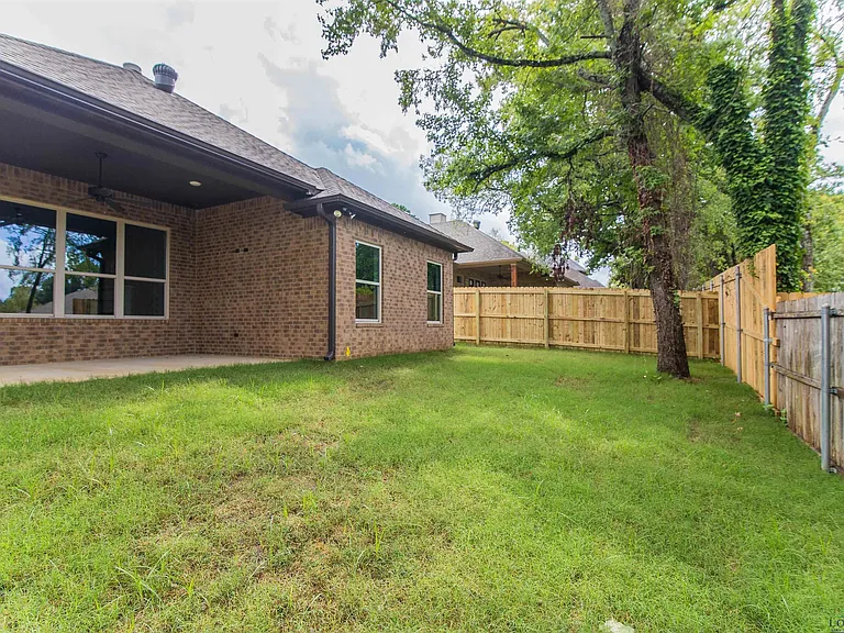 107 Letterman Ln — Photo 31