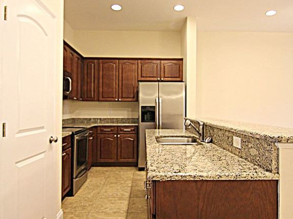 3rd image of 1261 Sharif Dr