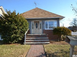 304 Milburn Ave, Baldwin, NY 11510
