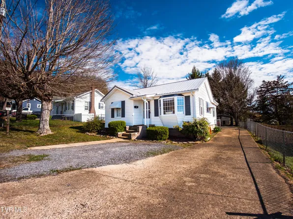400 N Armstrong St, Rogersville, TN 37857