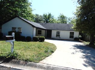 1130 Mannbrook Dr, Stone Mountain, GA 30083