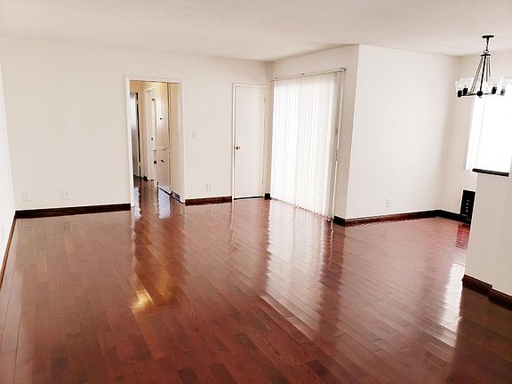 4th image of 1830 Greenfield Ave APT 2