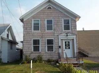 123 W 2nd St, Belvidere, IL 61008