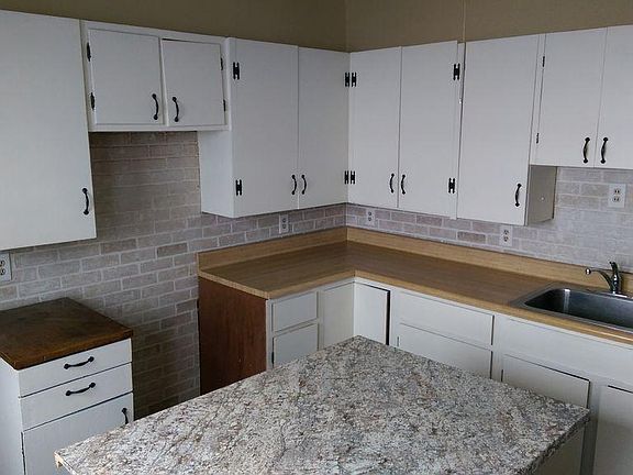 3rd image of 430 Cumberland Ave
