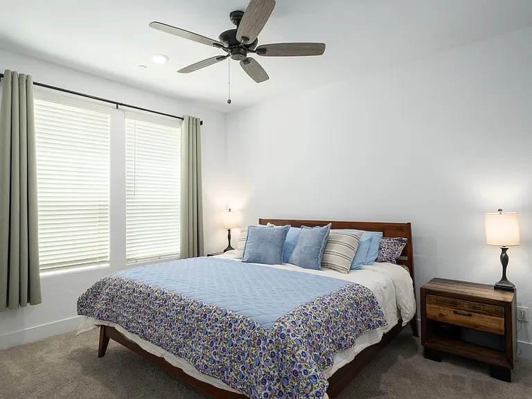 2783 E Tamarind Dr — Photo 16