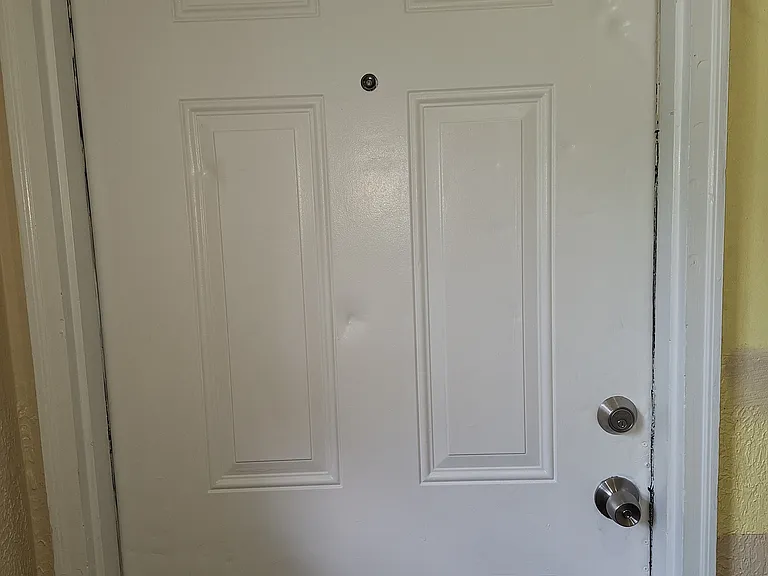 4302 Naomi Dr #3 — Photo 2