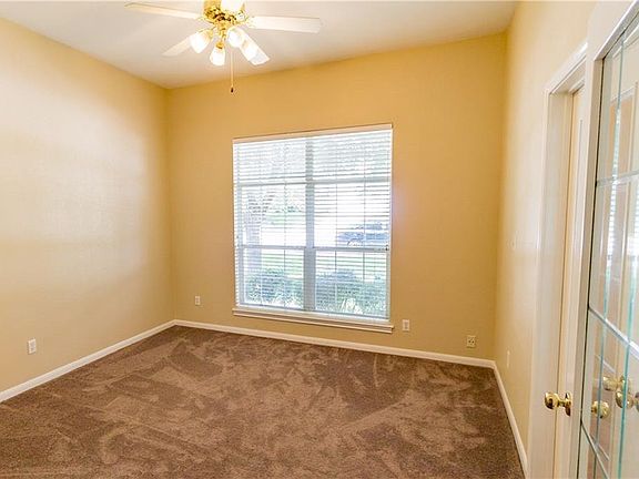 3rd image of 15217 Mallard Green Ln