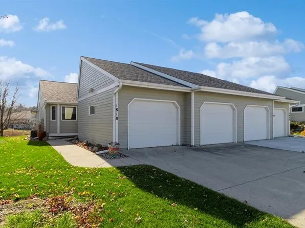 1818 Waterbury Cir, Ames, IA 50010