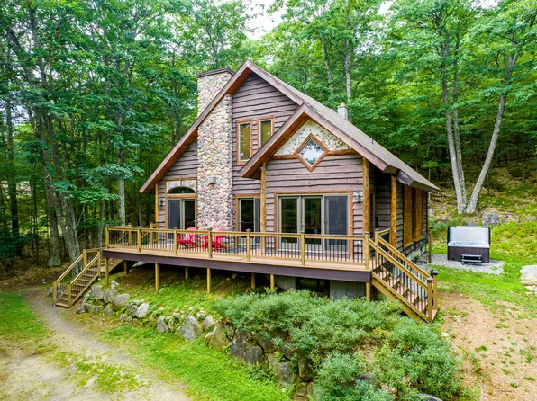 88 Scenic Point Ln, Jay, NY 12941