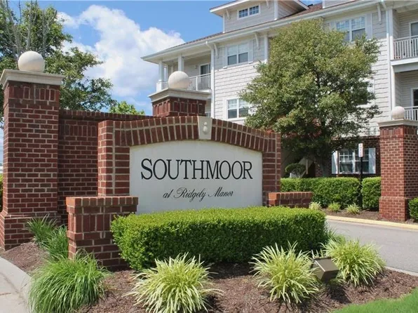 932 Southmoor Dr Unit 305, Virginia Beach, VA 23455