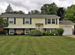 5704 Jennifer Dr W, Lockport, NY