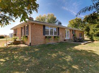 34055 Lagoon Rd, Minier, IL 61759