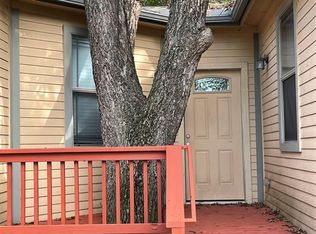 200 W North Loop Blvd #B, Austin, TX 78751