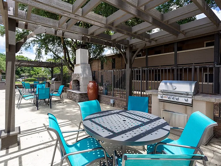 Outdoor Grilling Stations