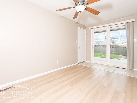 4th image of 1806 Pickering Dr