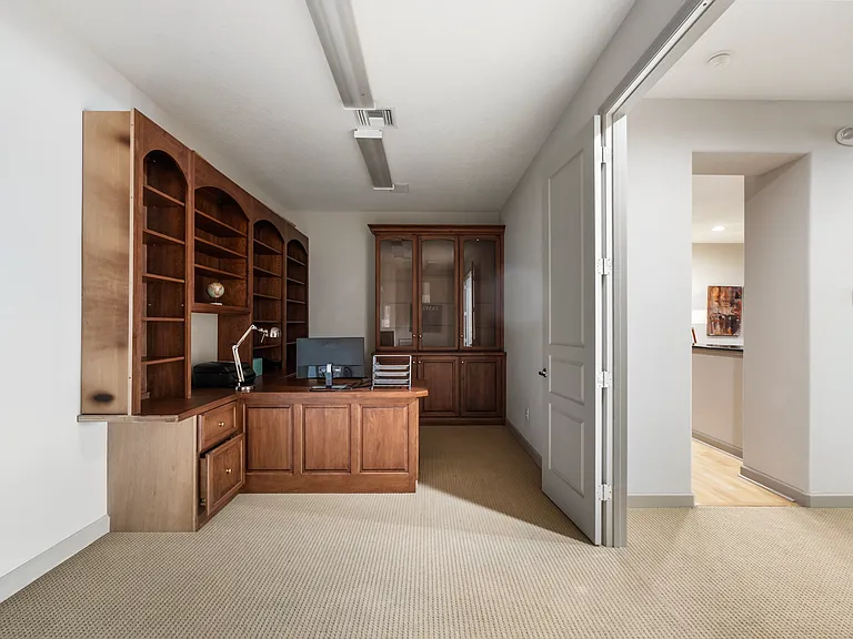 7926 Versilia Dr — Photo 31
