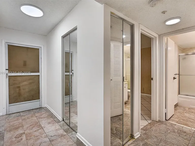 6080 NW 44th St #410 — Photo 10