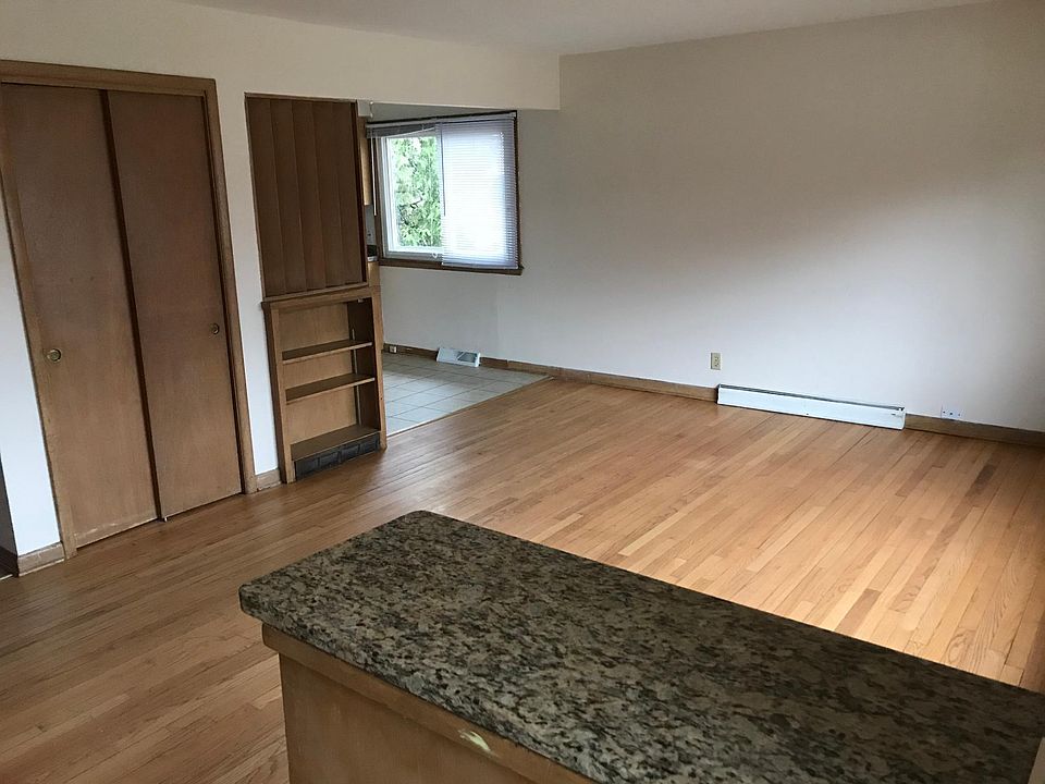 2nd image of 5216 Camden Rd