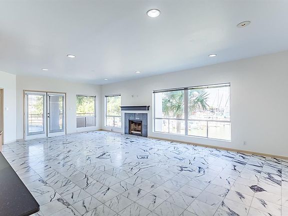 5th image of 1302 Marina Bay Dr APT 101A