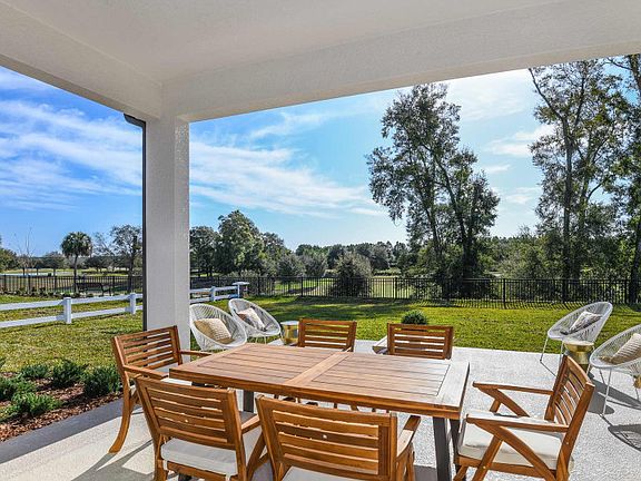 Covered Lanai for Outdoor Entertaining
