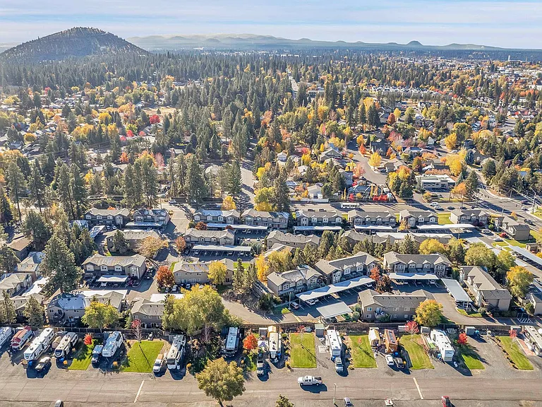 Mountain Glen Apartments — Photo 4