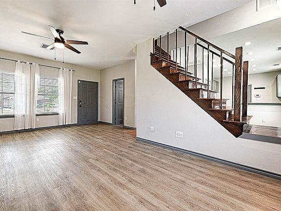 4th image of 4805 Hunters Ridge Dr