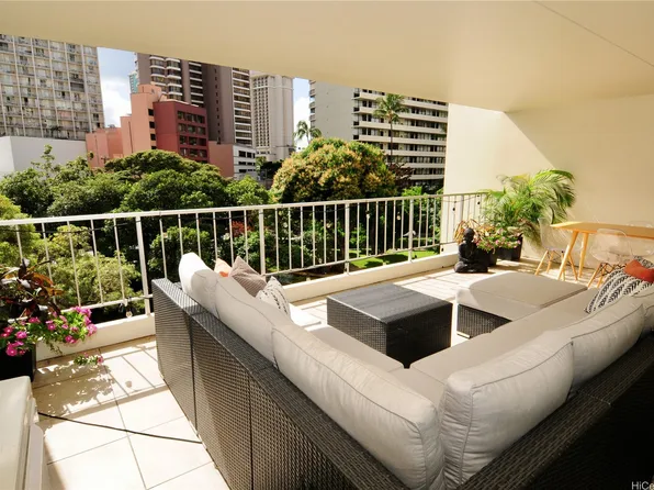 469 Ena Rd APT 506, Honolulu, HI 96815