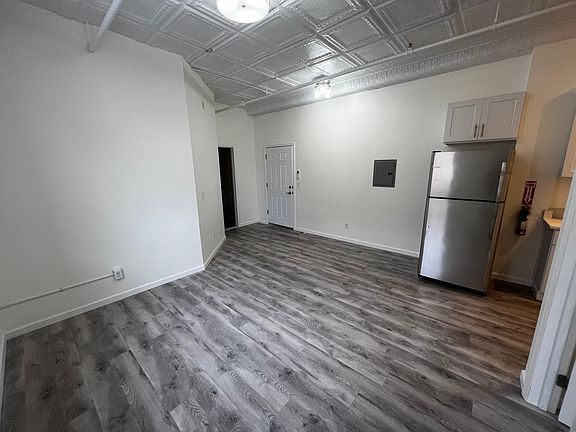 5th image of 102 North St #7