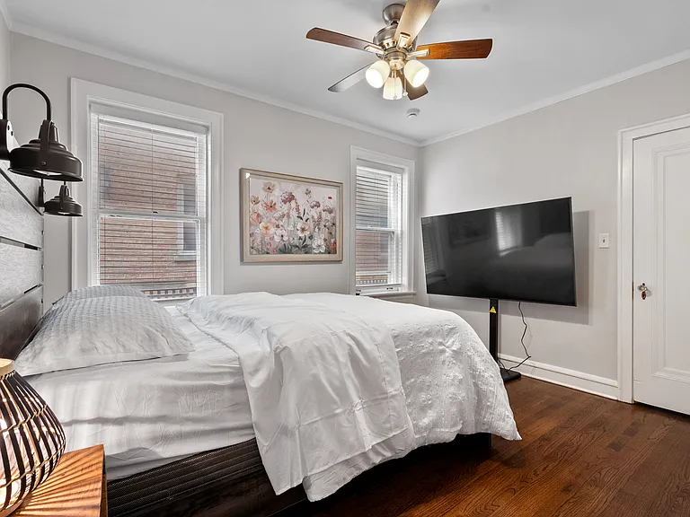 5507 N Artesian Ave #1 — Photo 28