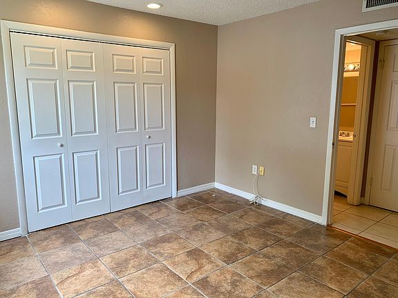 5th image of 5801 Windhover Dr #A01