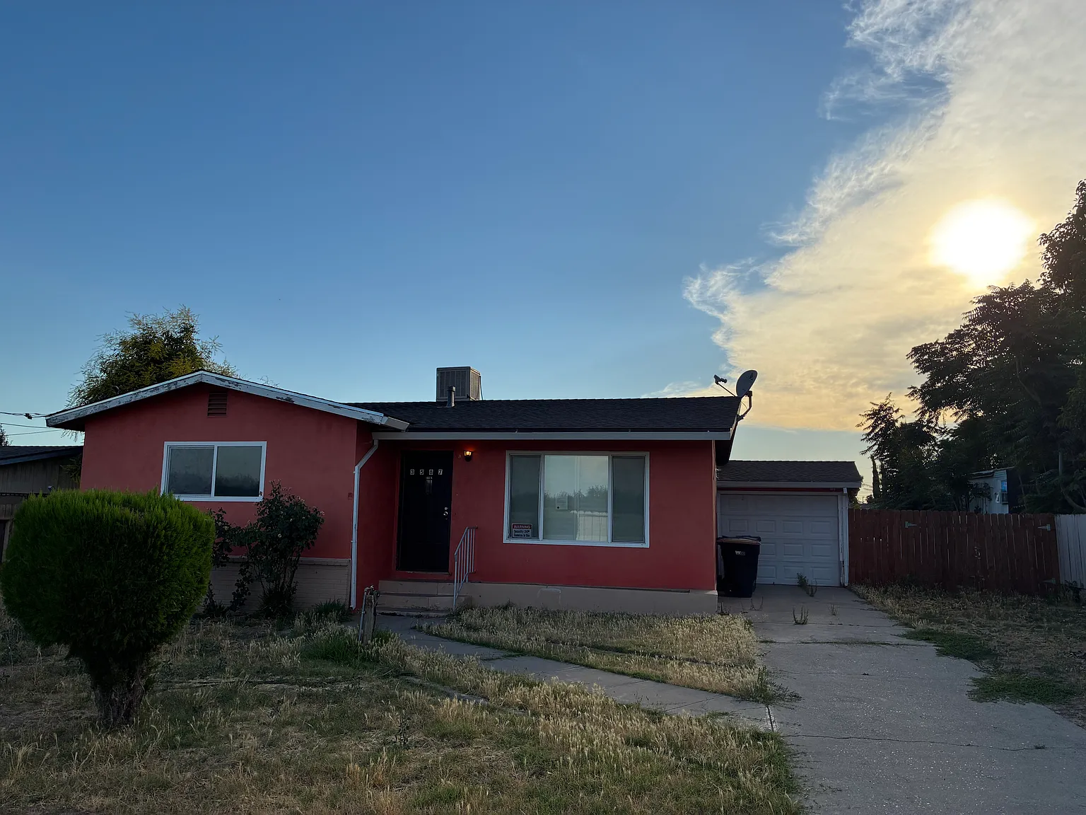 3 bed, 1588 sqft, $2,100 — Photo 2