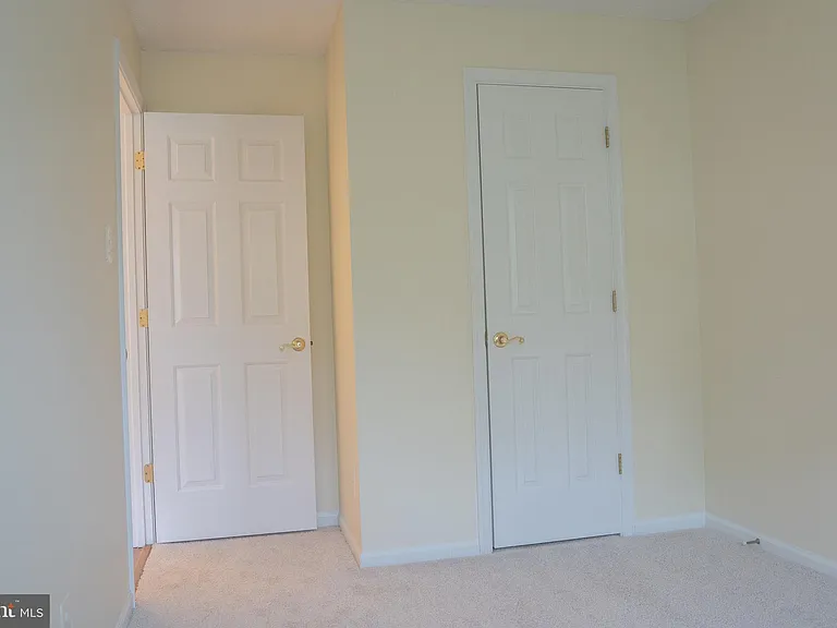 12101 Greenwood Ct #301 — Photo 31