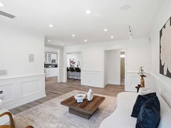 17721 Burbank Blvd, Encino, CA 91316