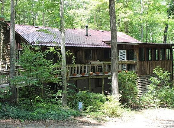 2nd image of 19 Fork Mountain Way