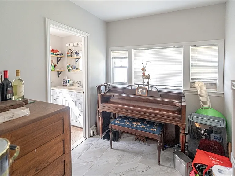 131 Summer St #1 — Photo 7