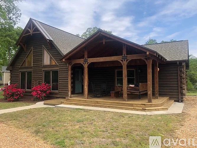841 Treasure Point Dr — Photo 2