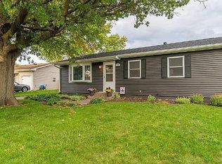 105 N 7th St, Eldridge, IA 52748